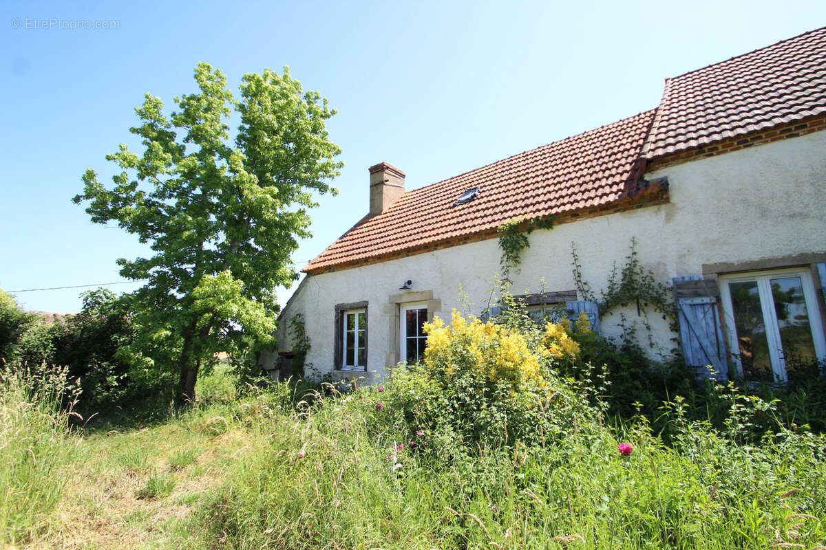 Maison à SAINT-POURCAIN-SUR-BESBRE
