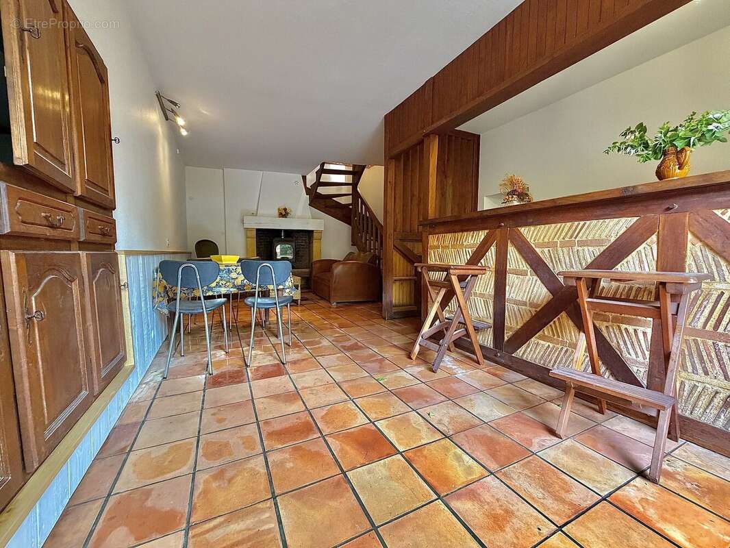 Maison à SALLES-DE-BELVES