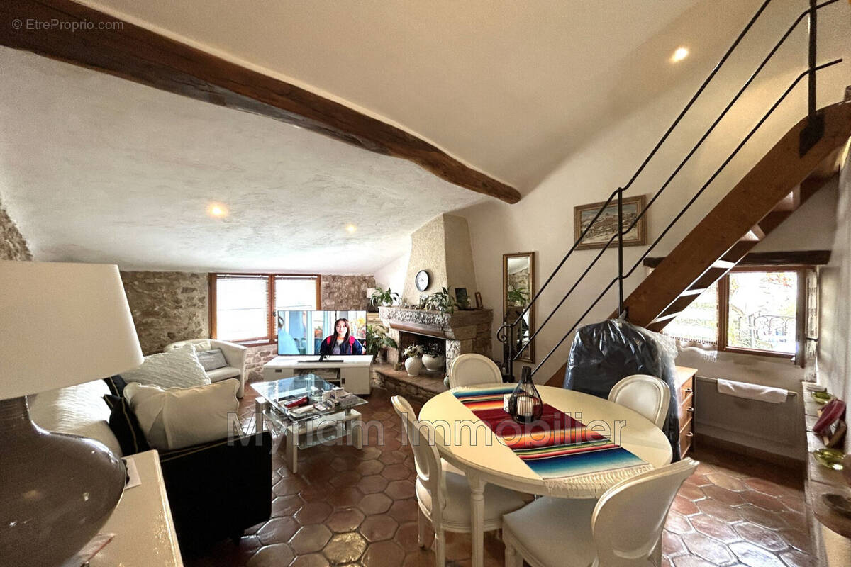 Maison à SPERACEDES
