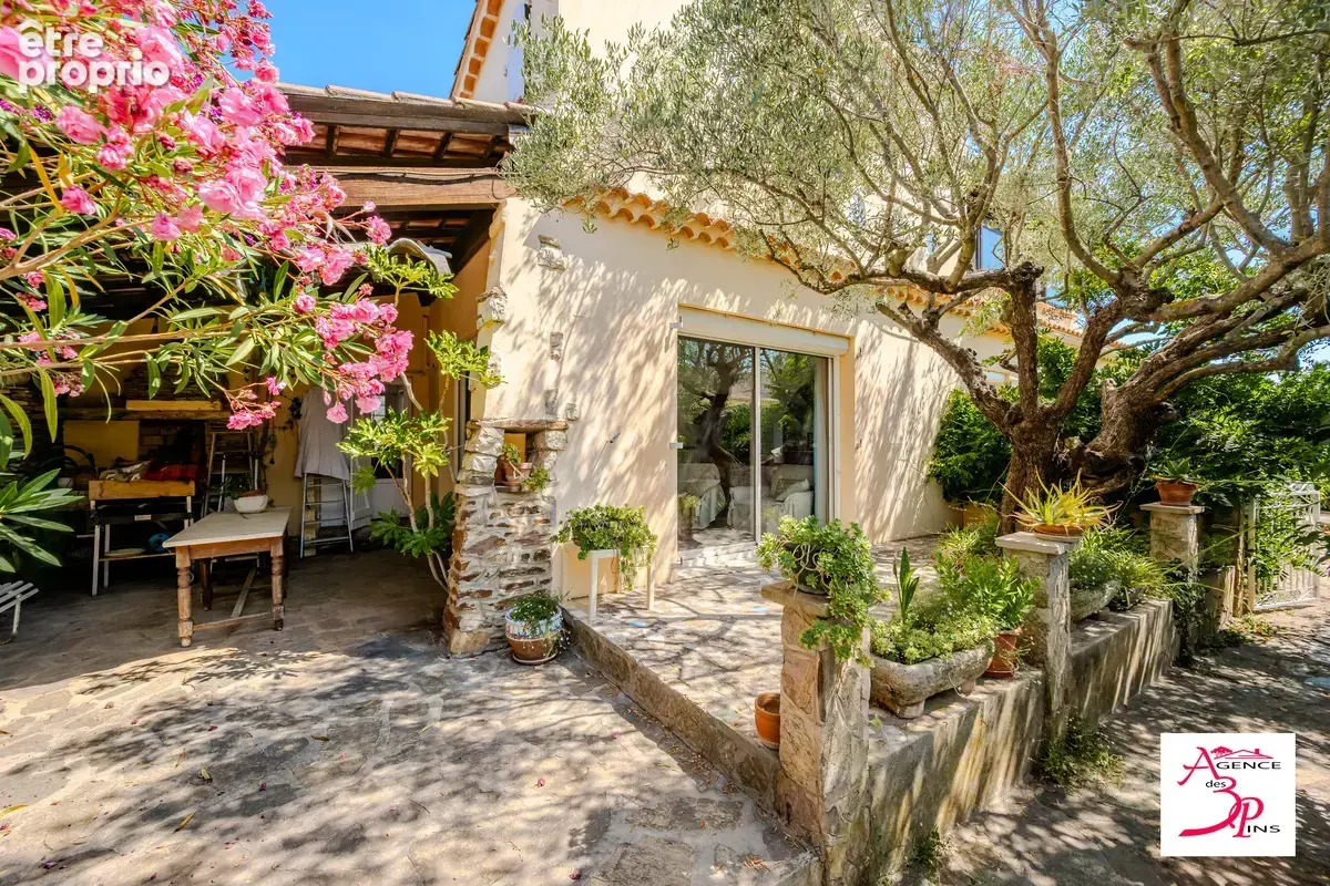 Maison à PIERREFEU-DU-VAR