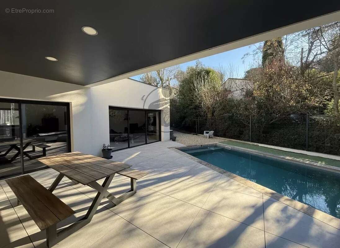 Maison à PRADES-LE-LEZ