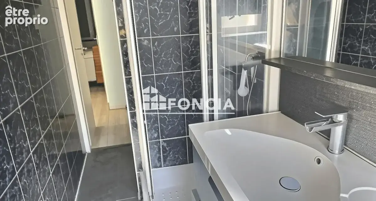 Appartement type 2 loué - photo 6