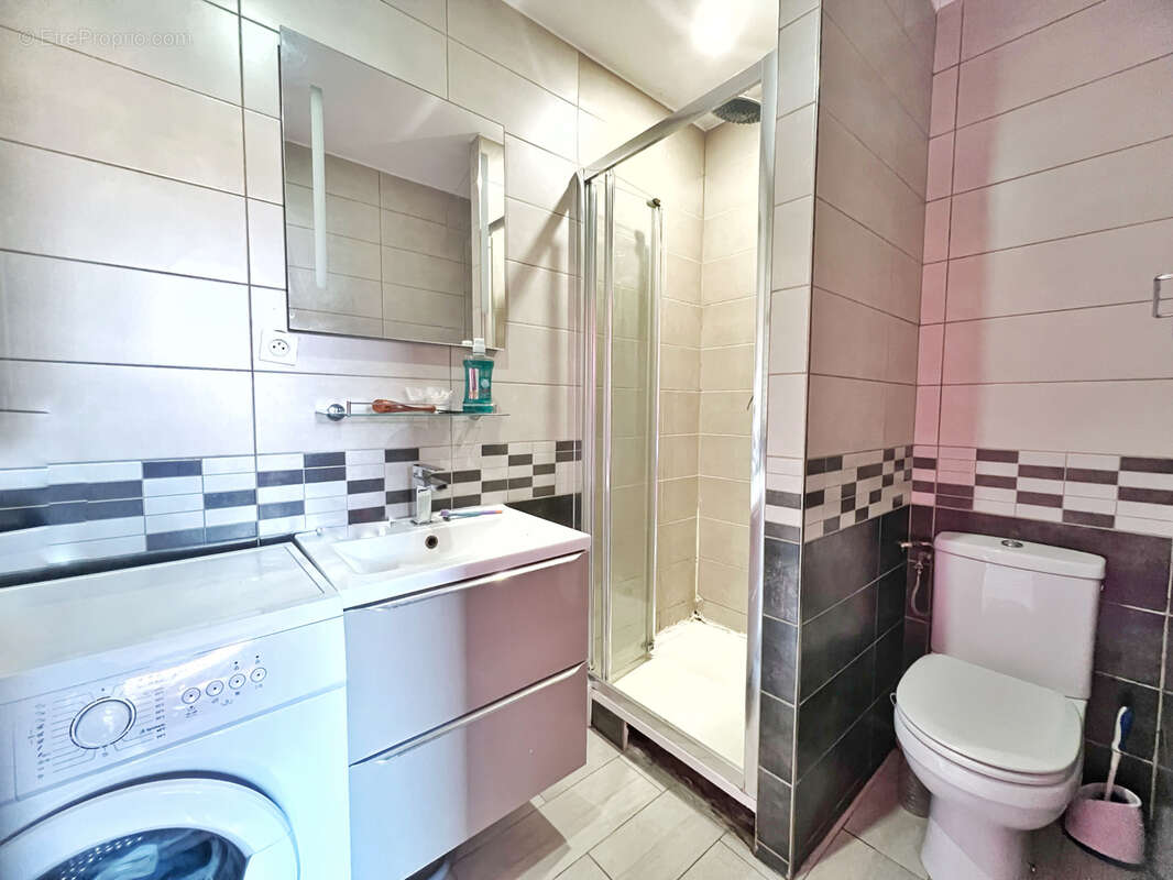 Appartement à SAINT-FONS