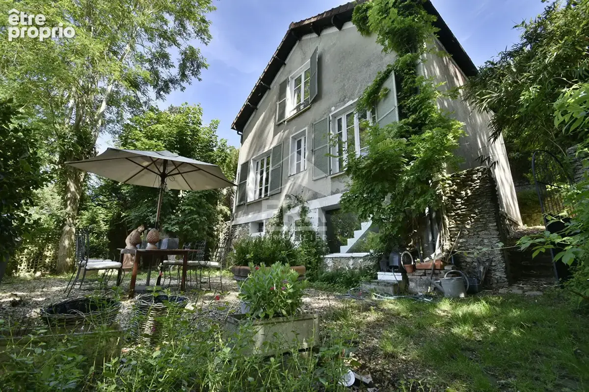 Photo Maison à Montfort-L'amaury au prix de 695 000€