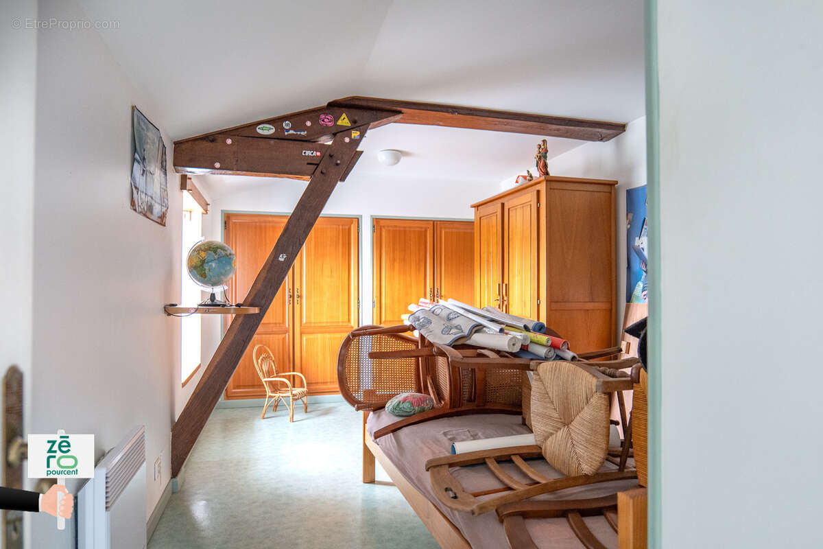 Maison à MOUTIERS-LES-MAUXFAITS