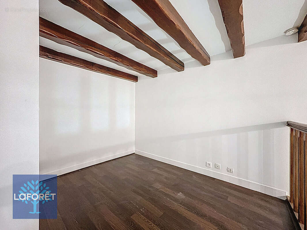 Maison à CHENNEVIERES-SUR-MARNE