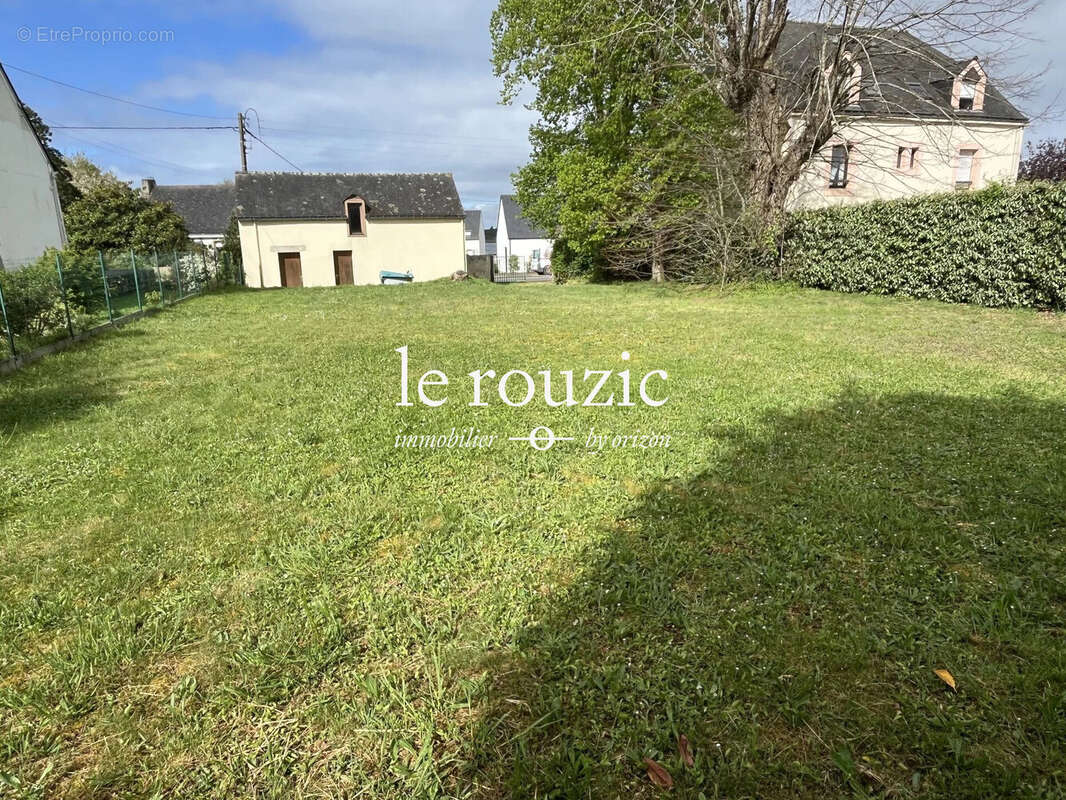 Terrain 668 m² à Noyalo  - photo 2