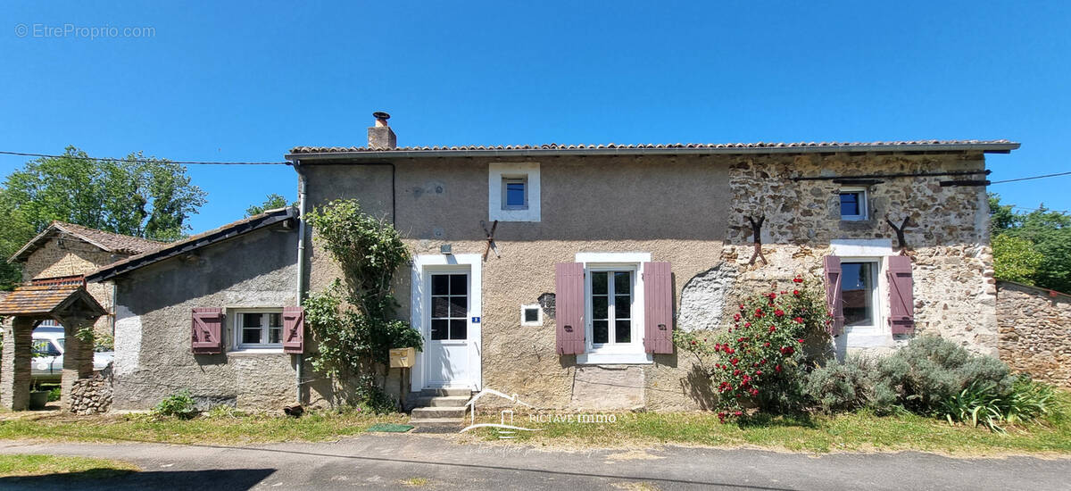 Maison à VASLES
