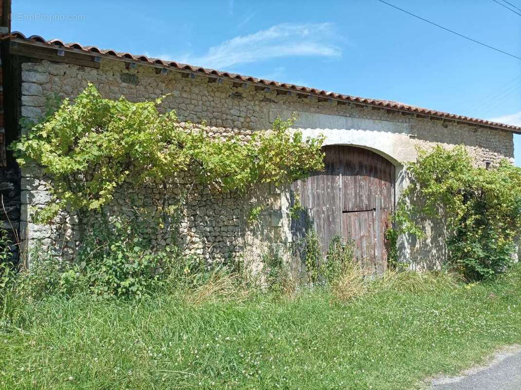 Appartement 2 pièces 120 m² à vendre à Juignac (16190) - photo 49