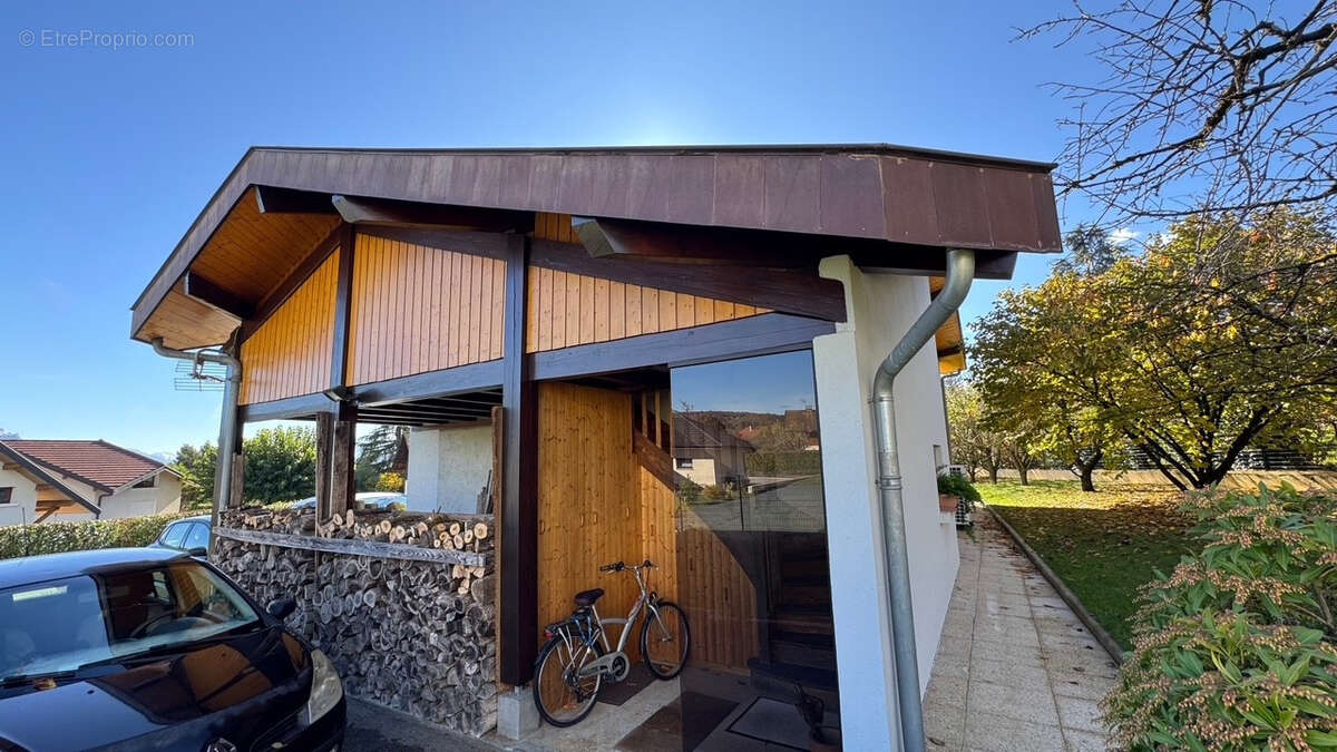 Maison à METZ-TESSY