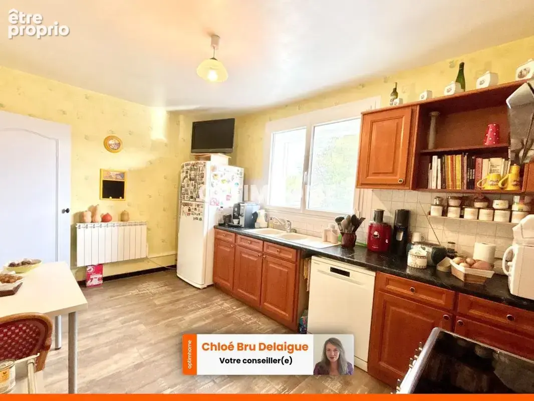 Maison familiale de plain-pied avec piscine couverte et vue sur le Pic de Nore – 171 m² – terrain 1 704 m² - photo 5