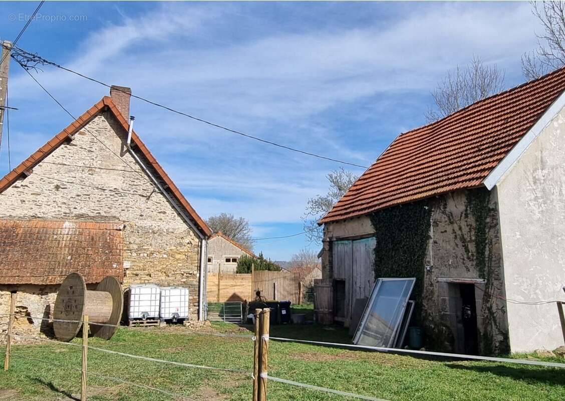 Maison à GENOUILLAC