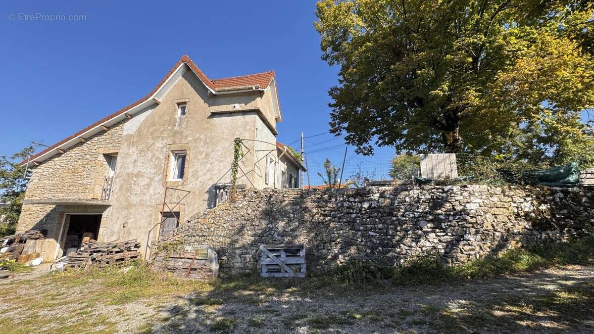 Maison à SAINTE-CROIX