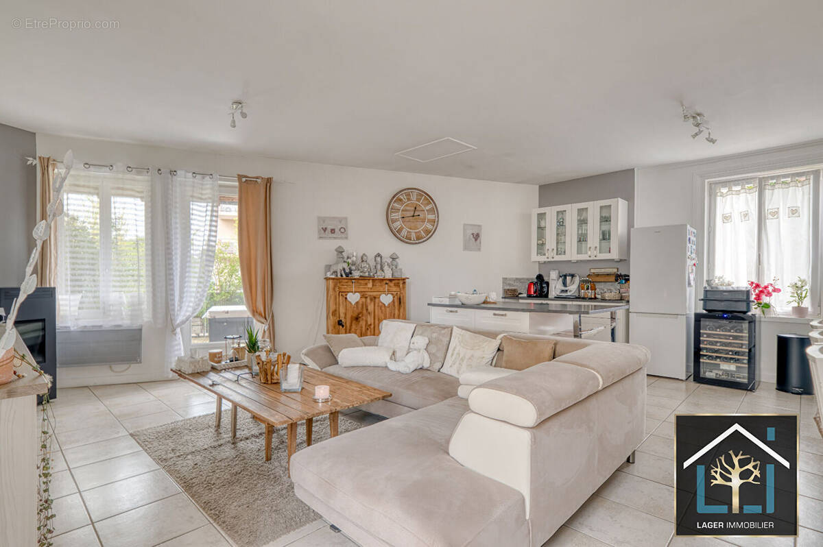 Appartement à VILLARS-LES-DOMBES