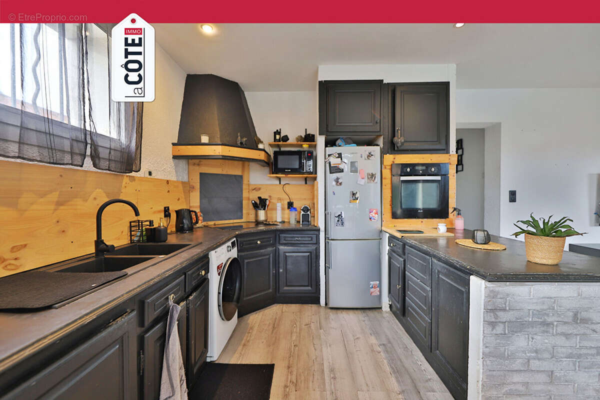 Maison à CHATEAUNEUF-LES-MARTIGUES