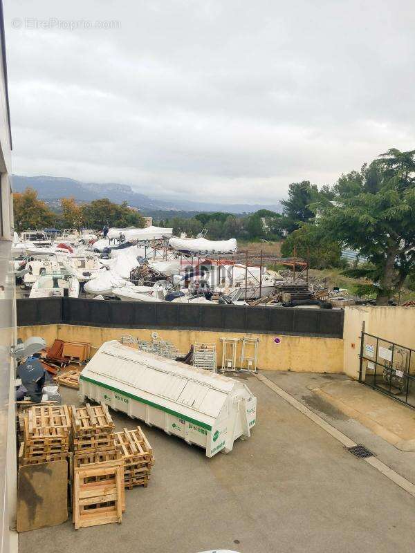 Commerce à LA SEYNE-SUR-MER