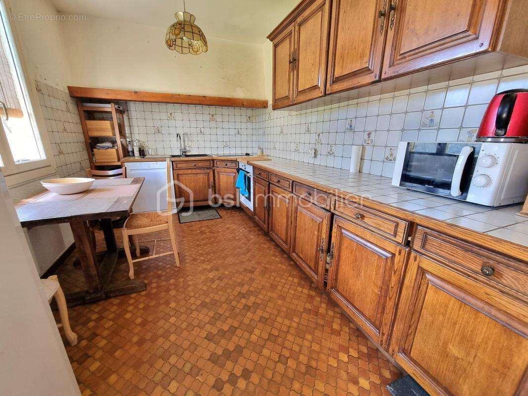 Maison à LE CHATELET-EN-BRIE