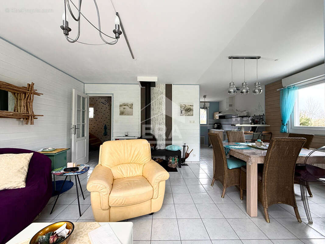 Maison à AIX-EN-ISSART