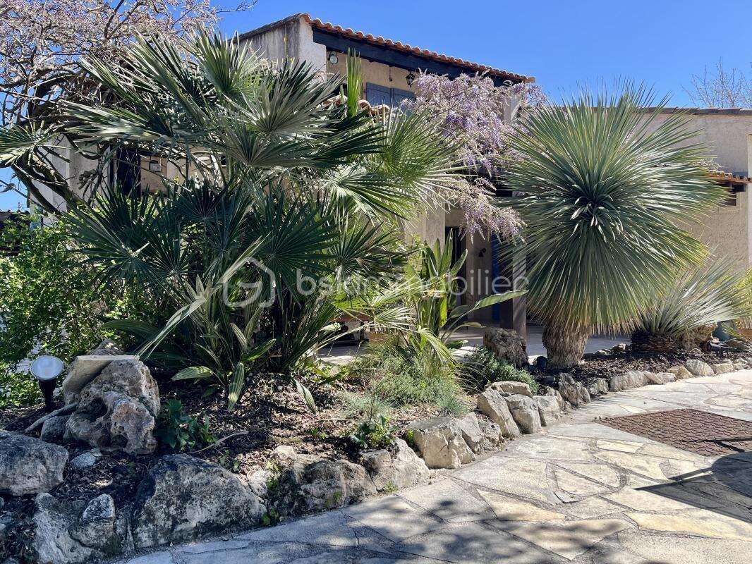 Maison à BAGNOLS-EN-FORET