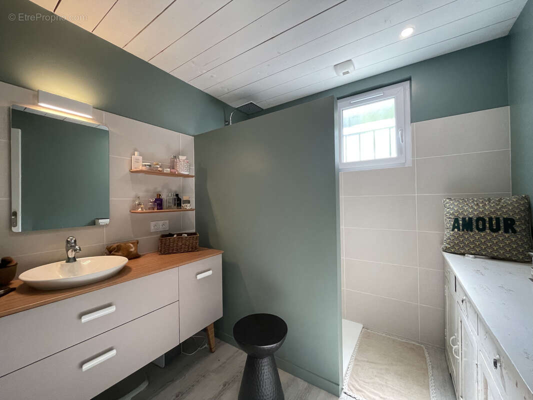 Maison rénovée à deux pas de l'océan - 87 m2 - photo 12