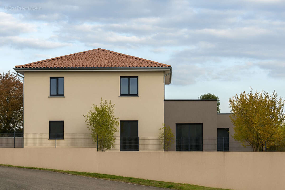 Maison à VAILHAUQUES