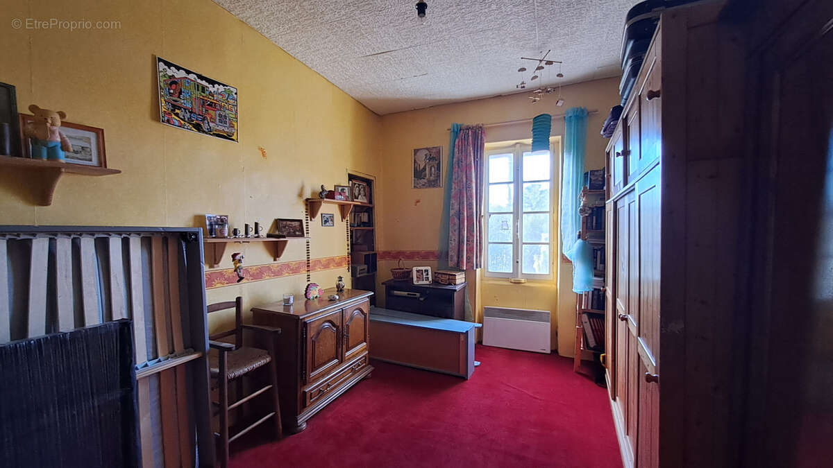 Maison à TRAVAILLAN