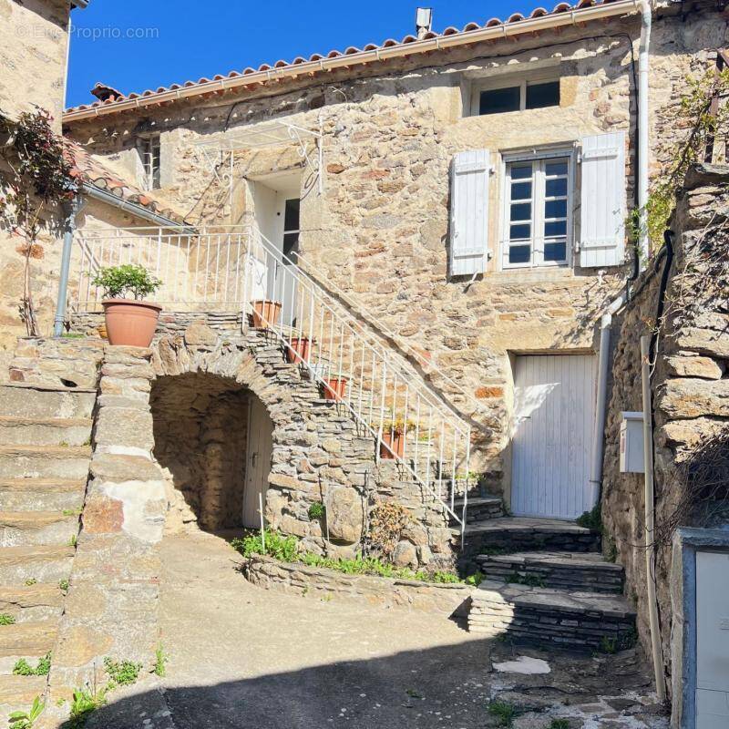 Maison à SAINT-JULIEN