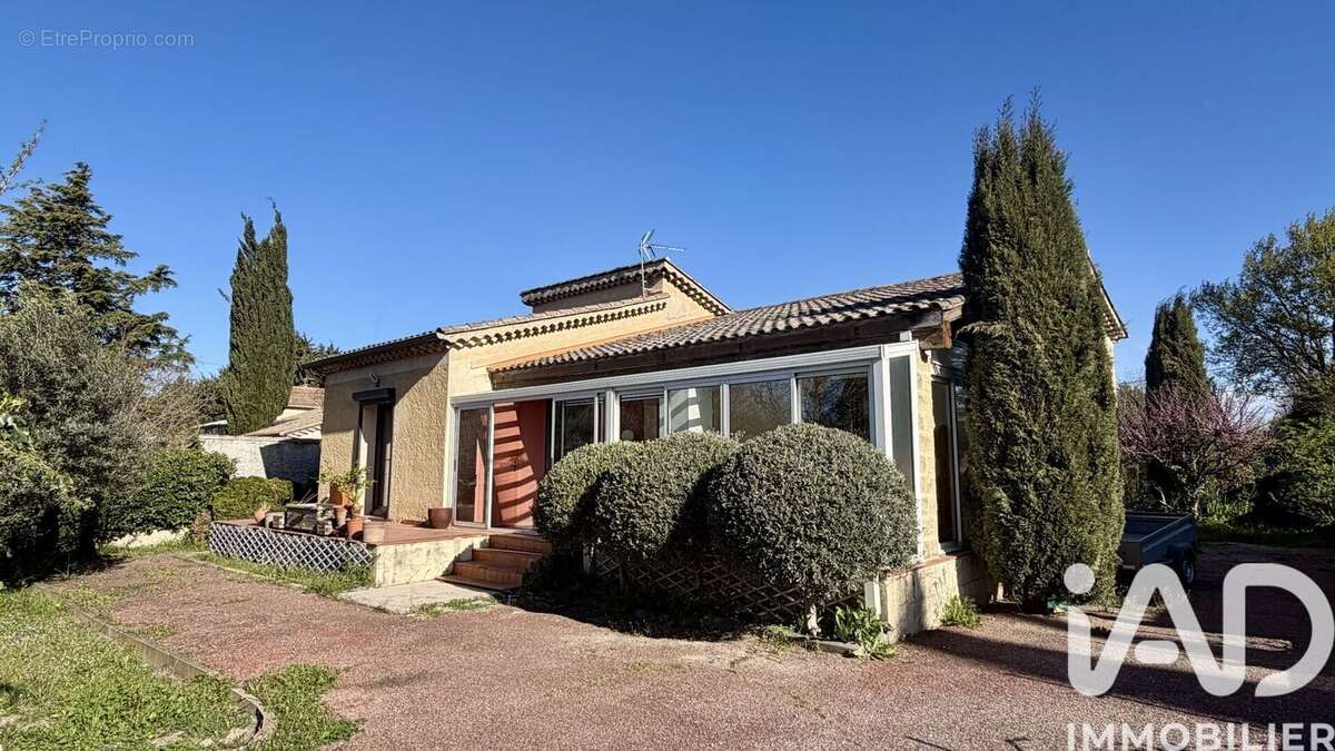 Photo 2 - Maison à L'ISLE-SUR-LA-SORGUE