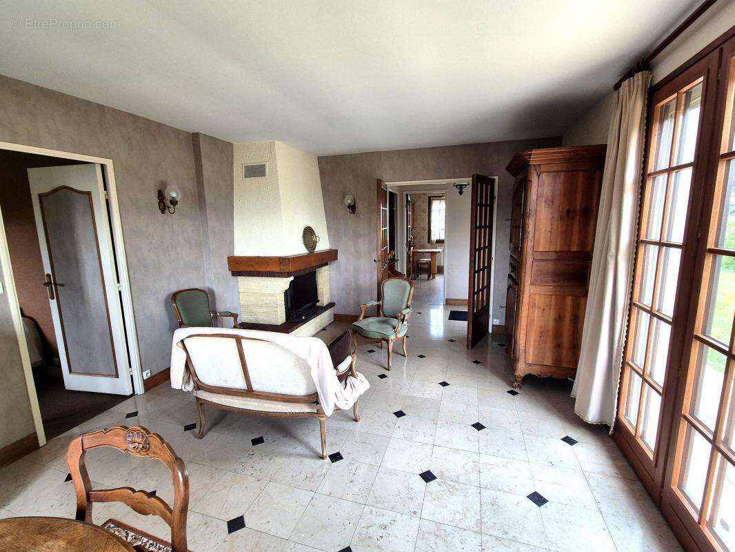 Maison à POUILLY-SUR-LOIRE