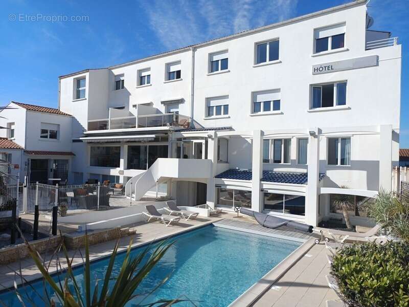 Commerce à SAINT-PIERRE-D&#039;OLERON