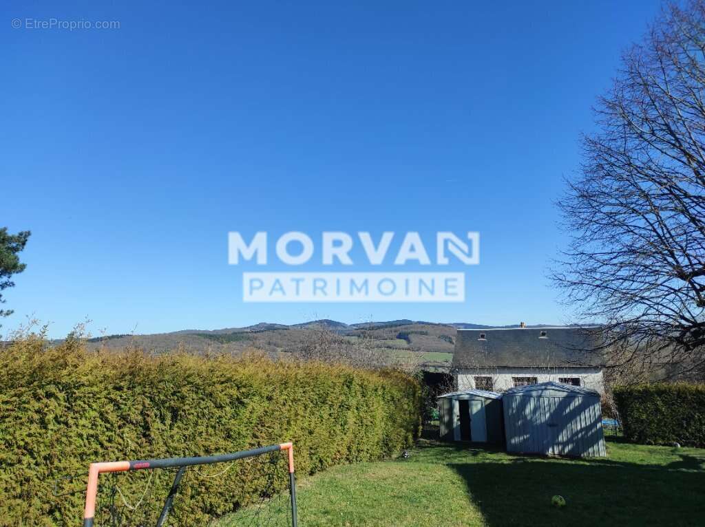 Maison à CHATEAU-CHINON(VILLE)