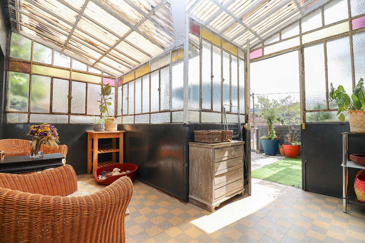 Appartement à PLOMBIERES-LES-DIJON