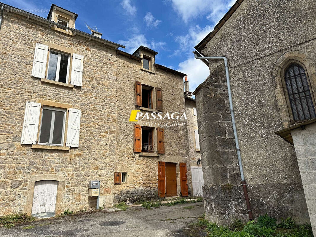A VENDRE - Maison d'habitation de type 3 et jardin - RECOULES PREVINQUIERES - photo 3