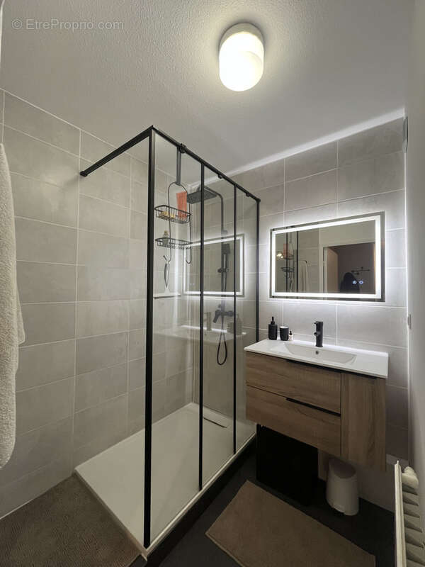 Appartement à GIERES
