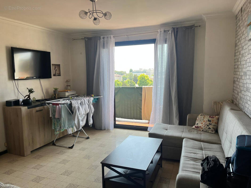 Appartement à MARSEILLE-15E