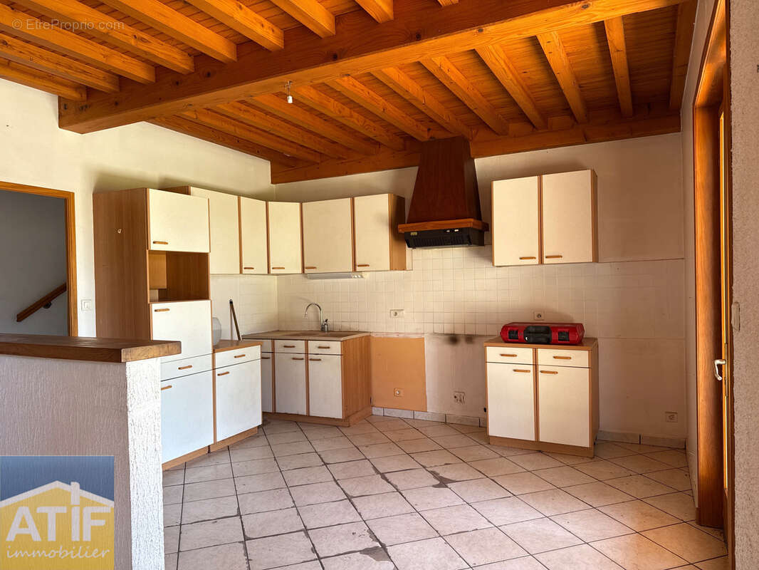 Maison à BUSSY-ALBIEUX