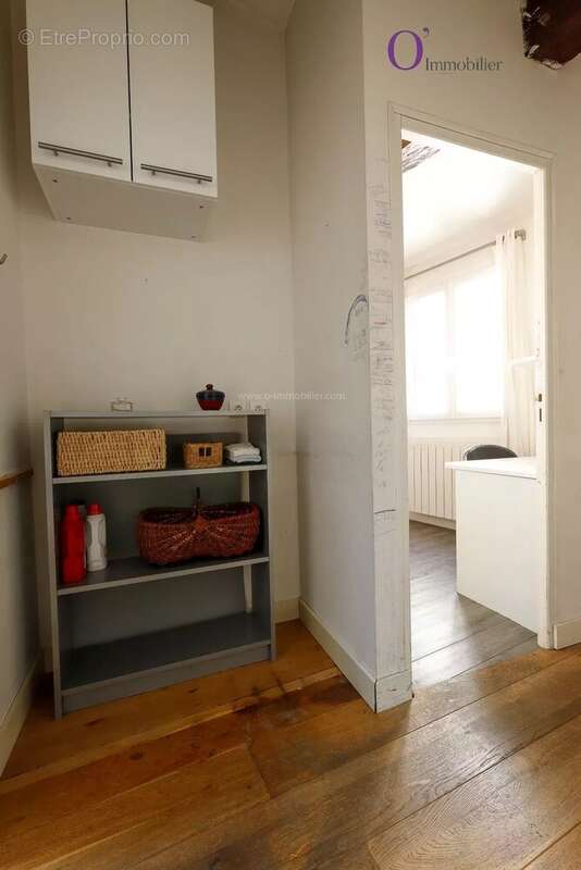 Appartement à PARIS-1E