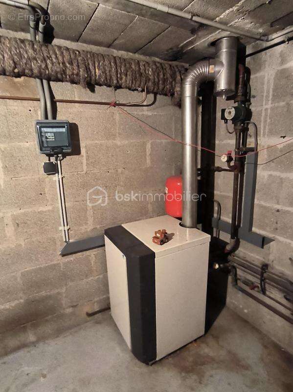 Maison à PONT-SUR-YONNE