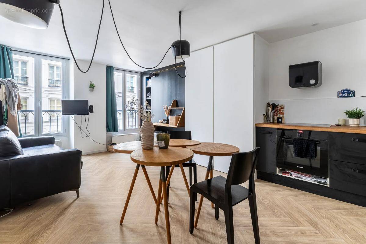 Appartement à PARIS-20E