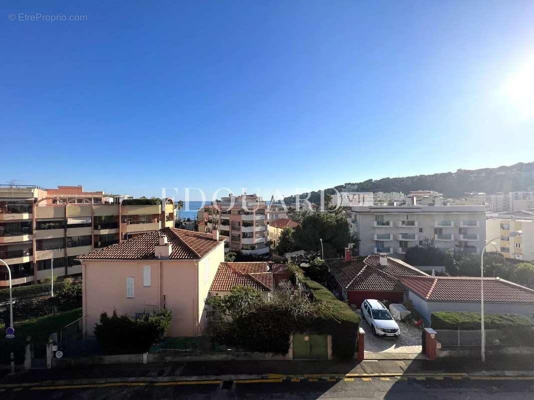 Appartement à ROQUEBRUNE-CAP-MARTIN
