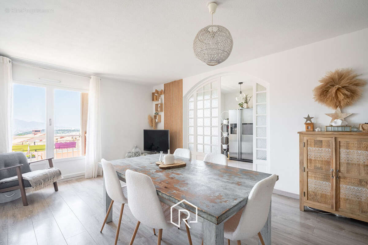 Appartement à MARSEILLE-12E