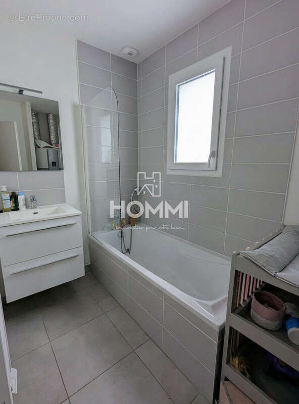 Maison 86 m² à Isse  - photo 5