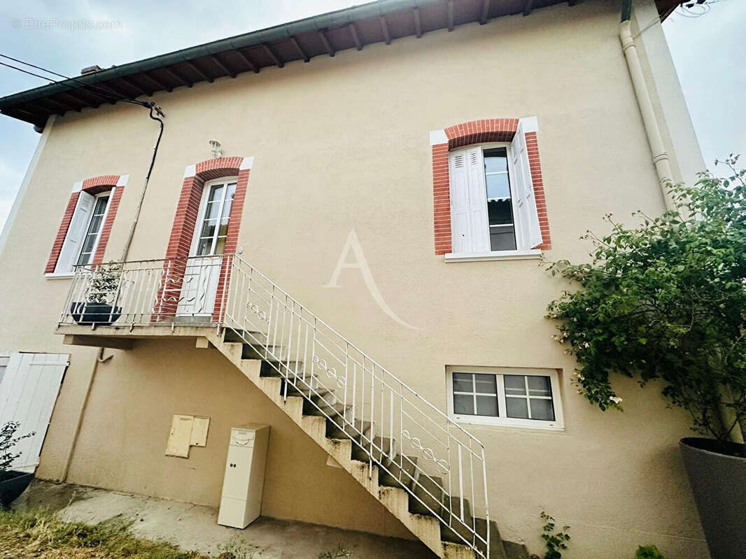 ? Ensembles immobilier de charme avec deux gîtes indépendants ? Revenus locatifs ? Fort potentiel d'évolution  Et si votre futur - photo 2