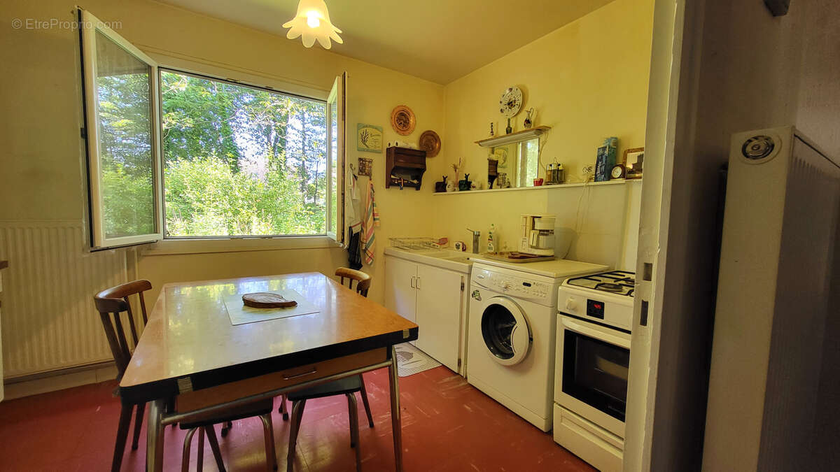 Maison à LA BONNEVILLE-SUR-ITON