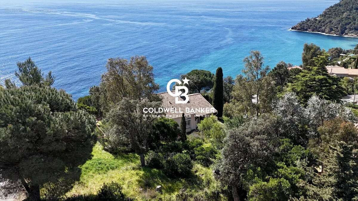 Maison à RAYOL-CANADEL-SUR-MER