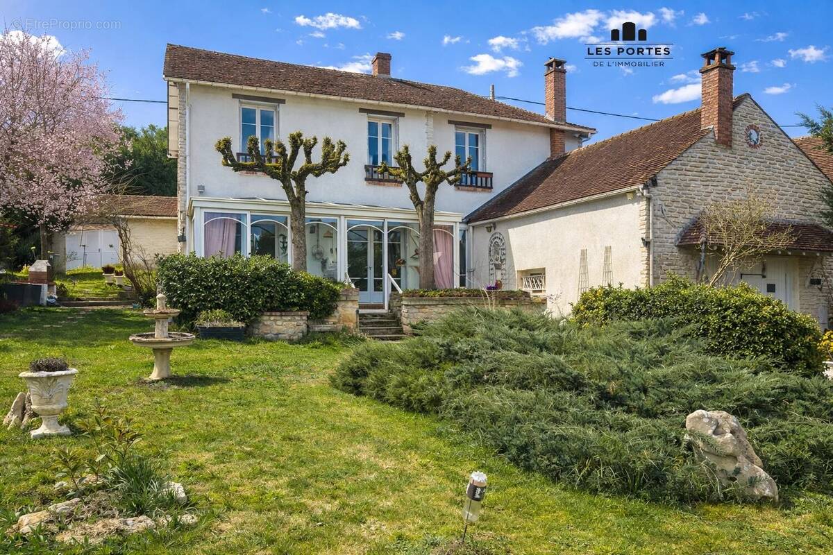 Maison à BUNO-BONNEVAUX