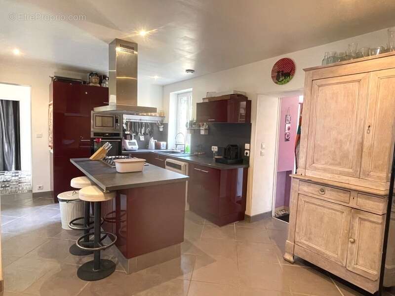 Maison à CLEVILLIERS