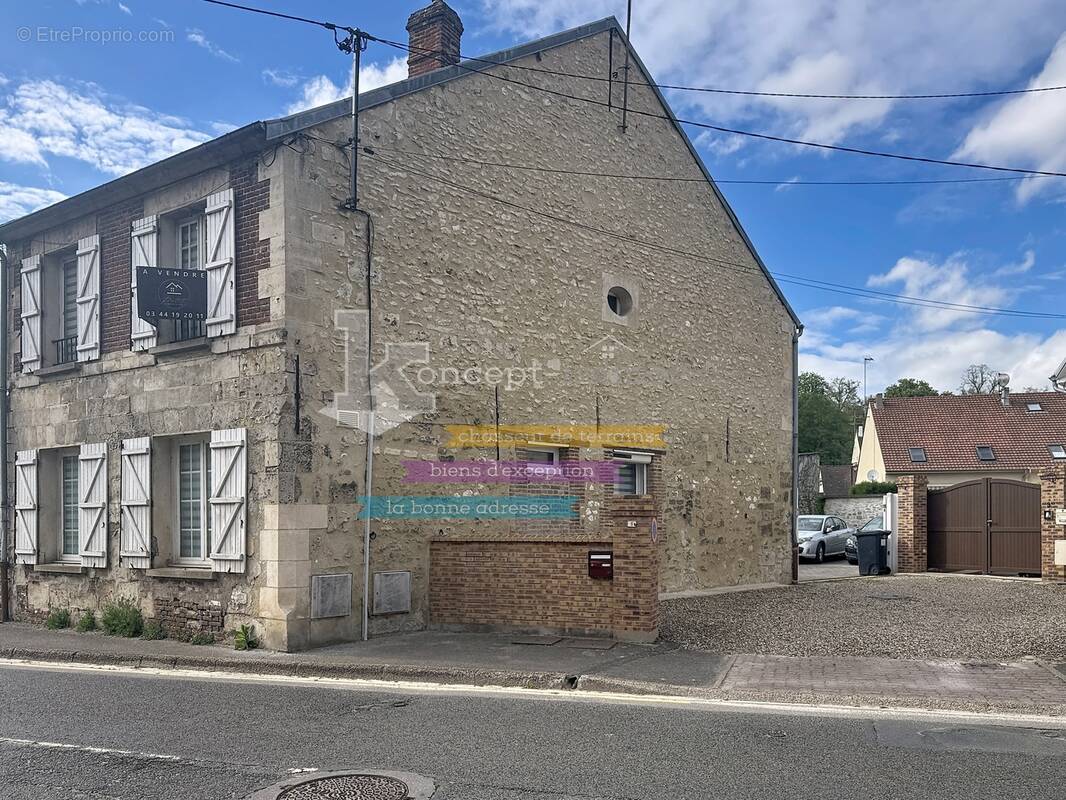 n°1 - Maison à CLERMONT