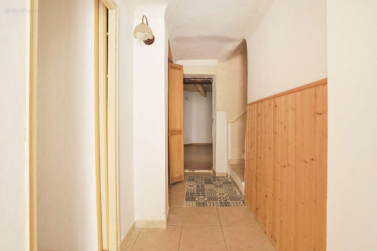 Maison à PUGET-VILLE