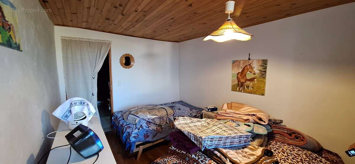 Maison à MONLEON-MAGNOAC